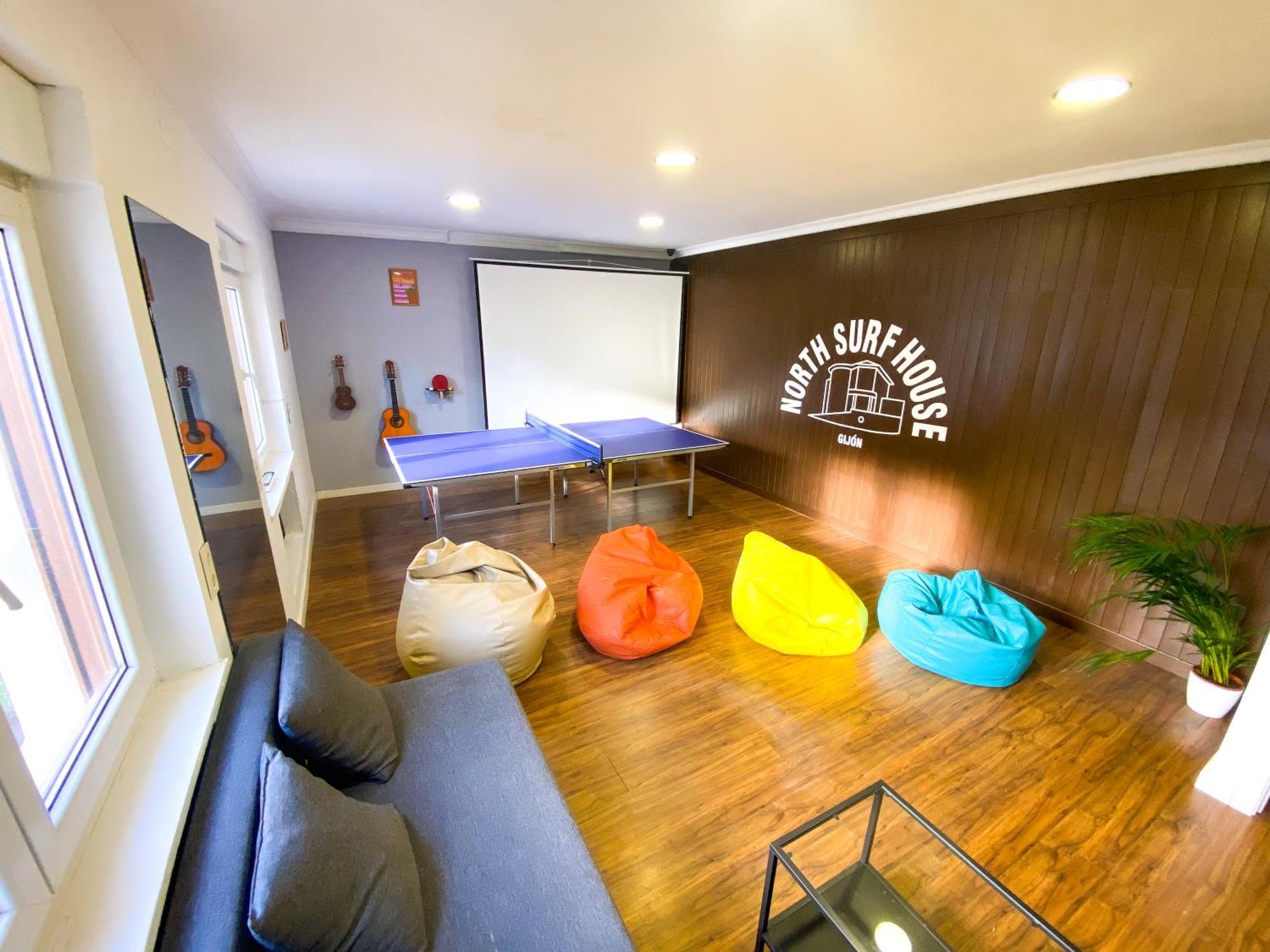 North Surf House Hostel Gijon Exterior photo