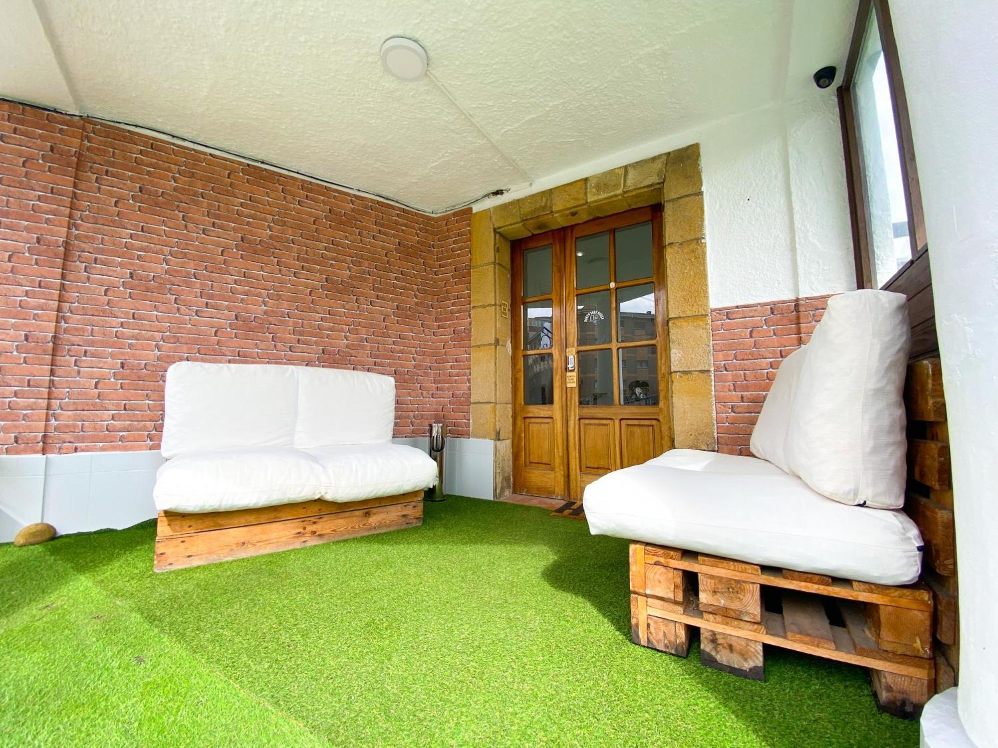 North Surf House Hostel Gijon Exterior photo