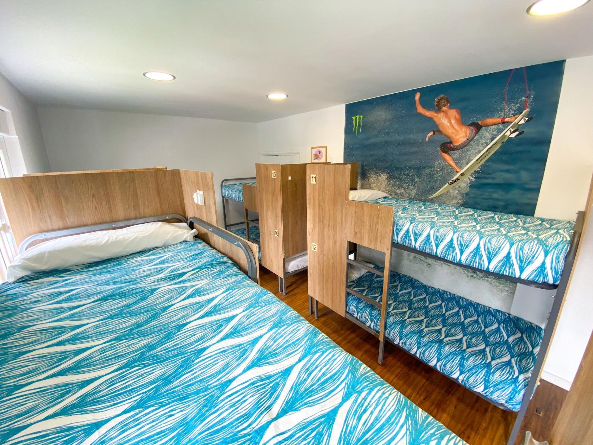 North Surf House Hostel Gijon Room photo