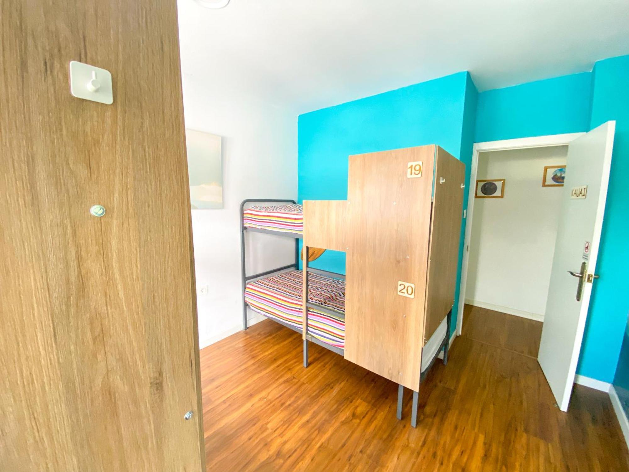 North Surf House Hostel Gijon Room photo